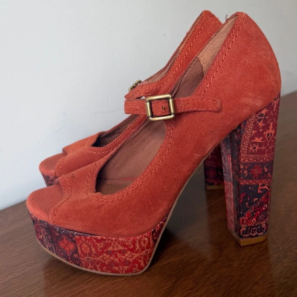 Lucky Brand 7.5 Suede Orange Paisley Open Toe Mary Jane Platform Pump Y2K Boho